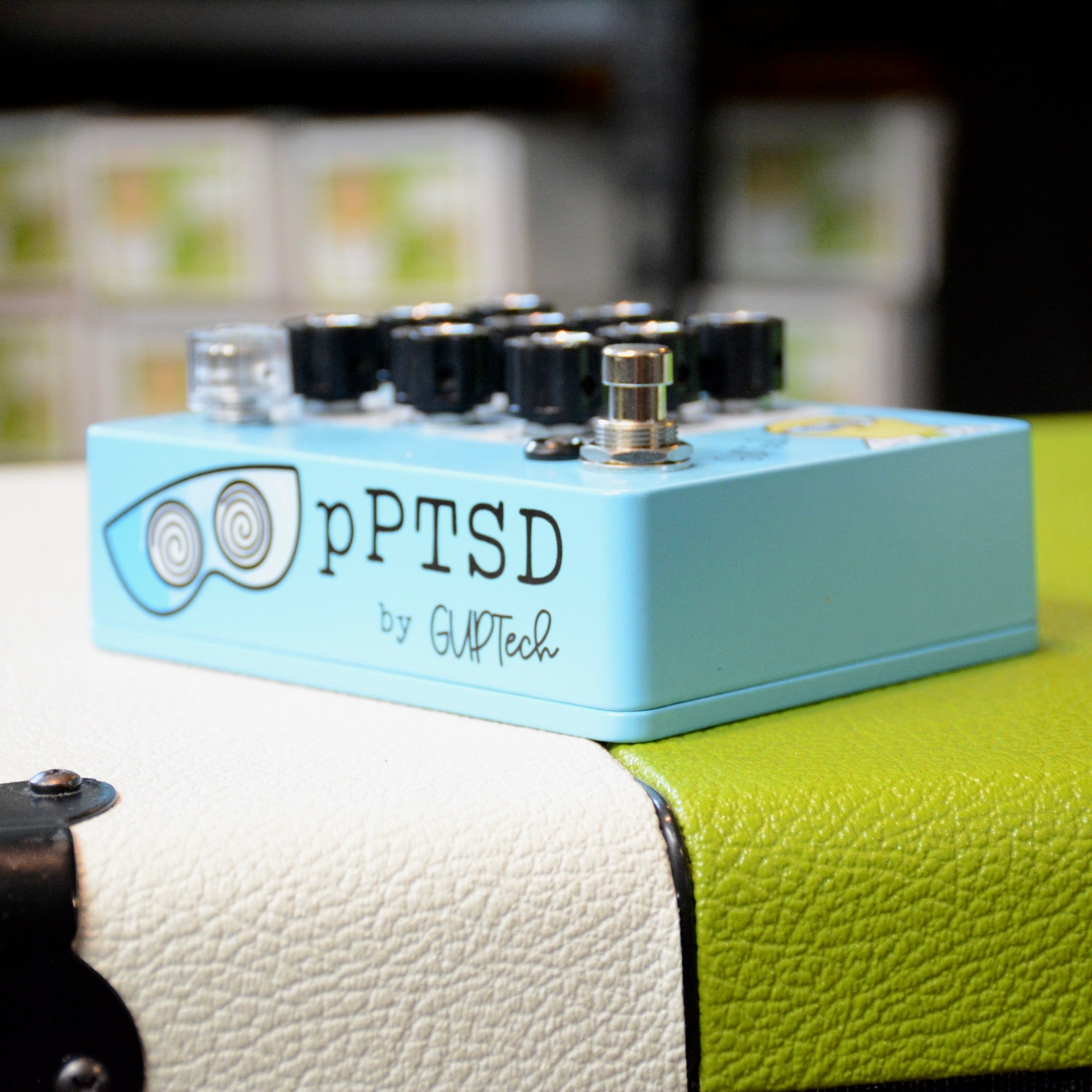 GUPTech pPTSD parametric EQ, Prof Pinotte Tone Shaping Device, blue, side view