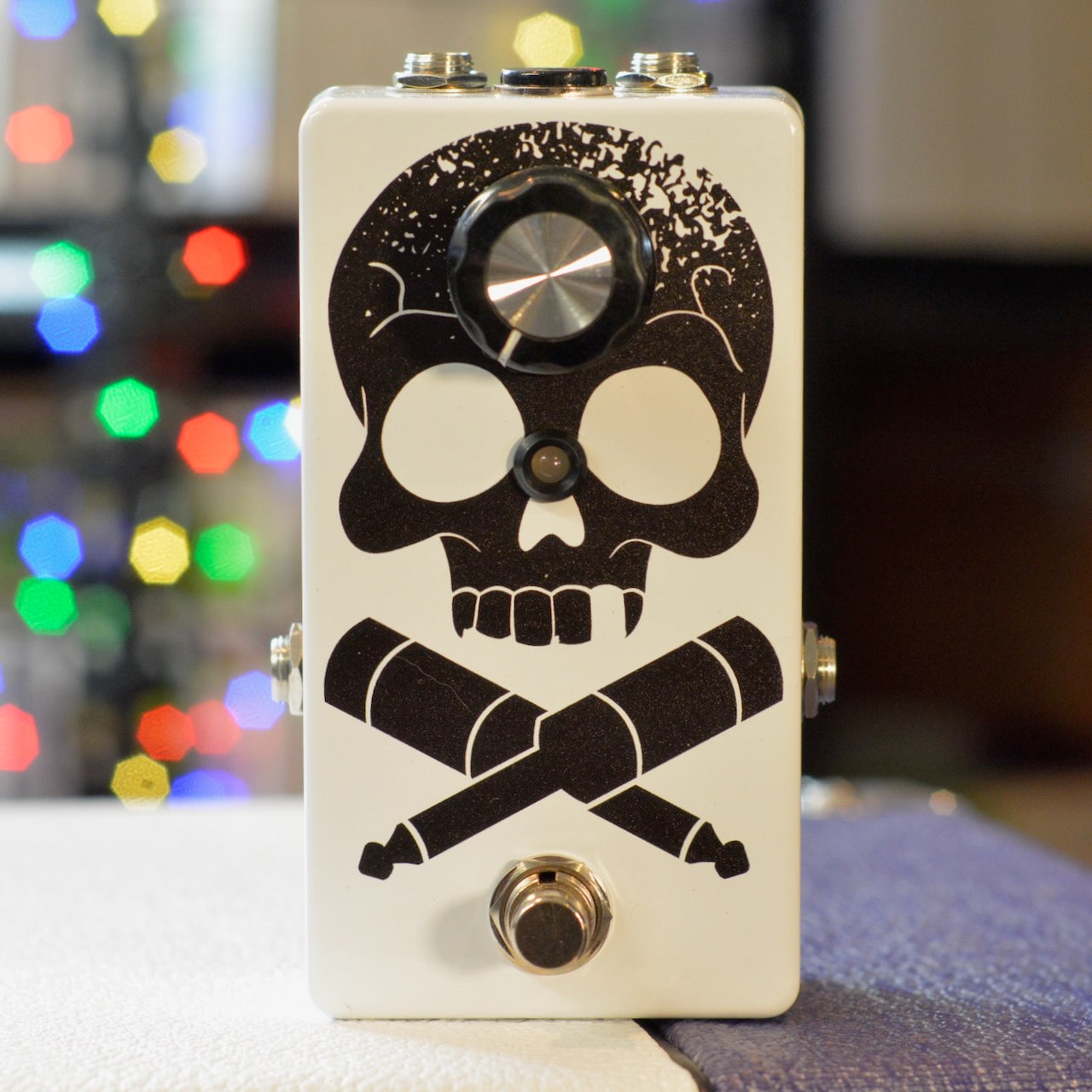 SUN Noise Gate 4 Cable white, face