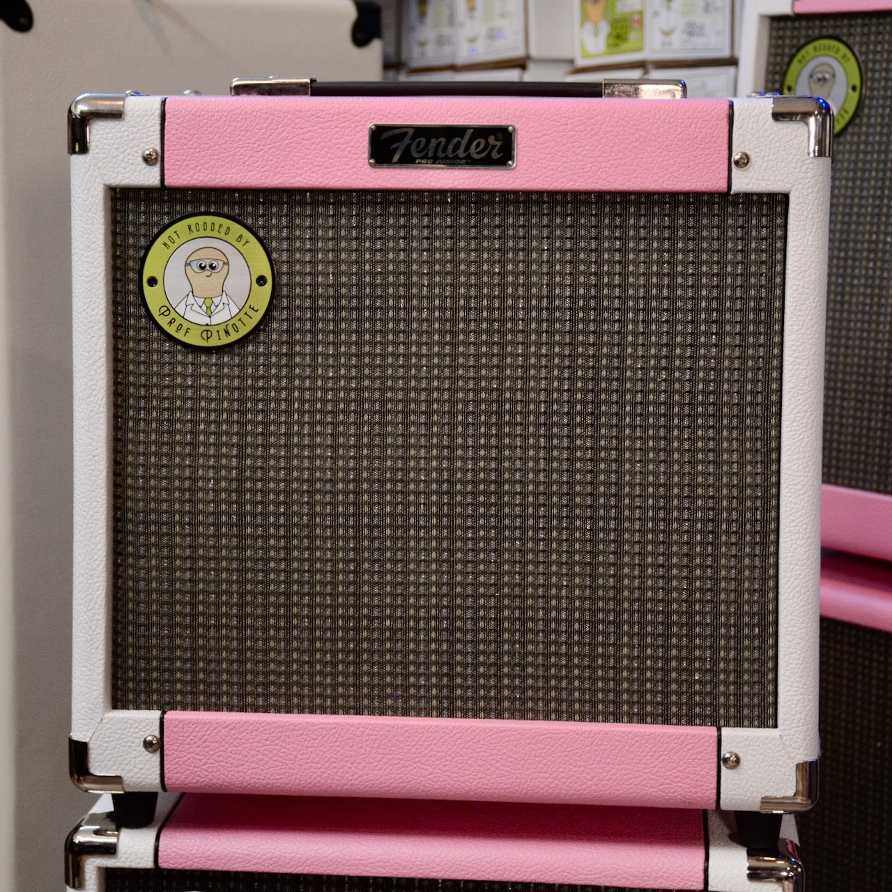 #024 Prof Pinotte BubbleGum Fender Pro Jr with matching cab