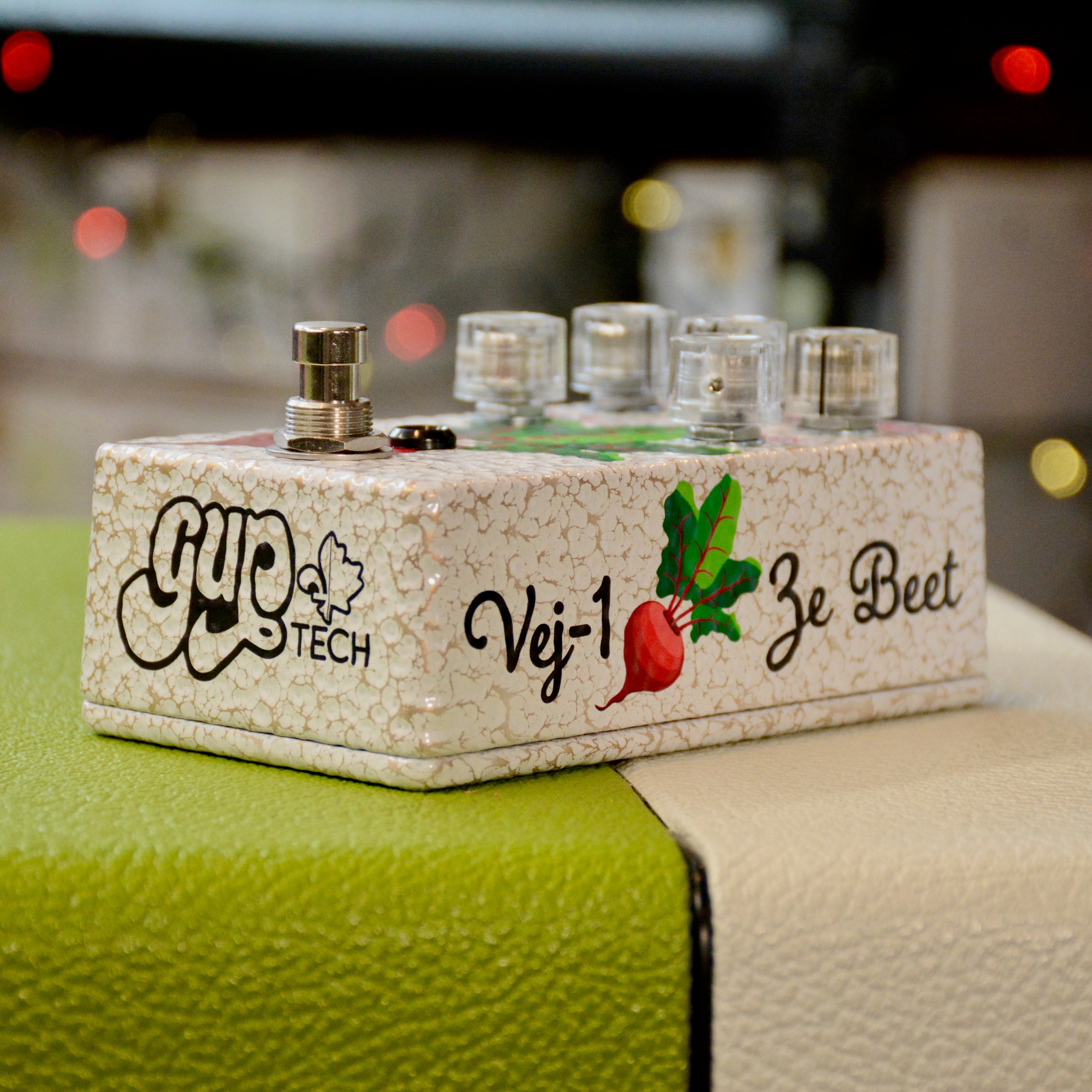 VeJ1 - Préampli métal Ampeg VH140C