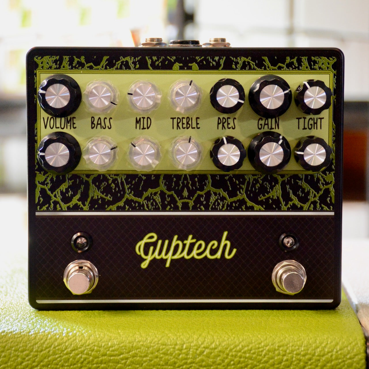 DCD - Dual Channel Distortion Pedal, face