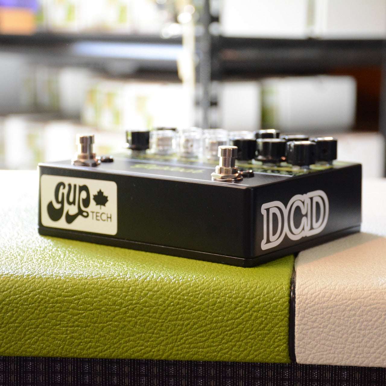 DCD - Dual Channel Distortion Pedal, side logo