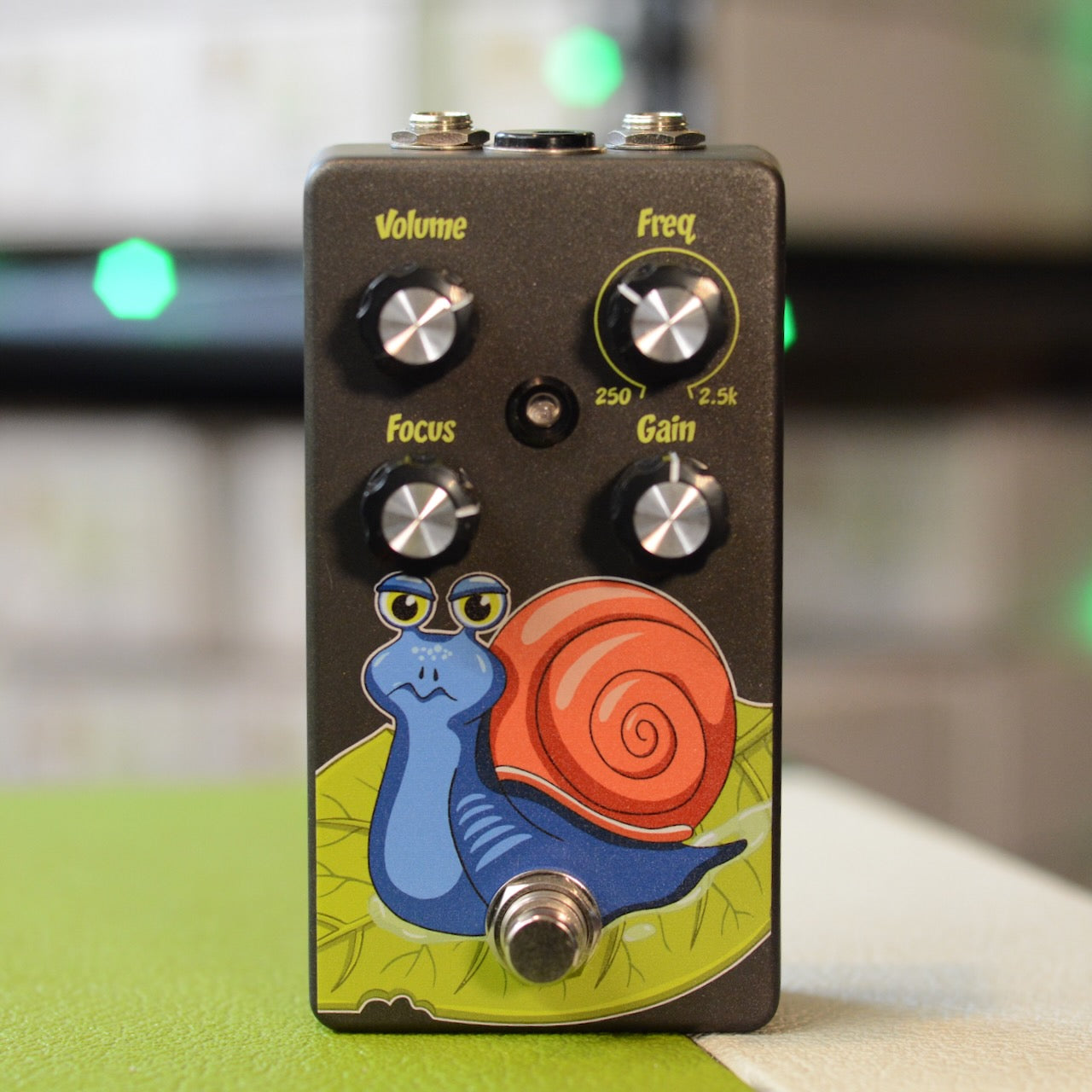 Slime Mid-Boost - 1-band Parametric EQ