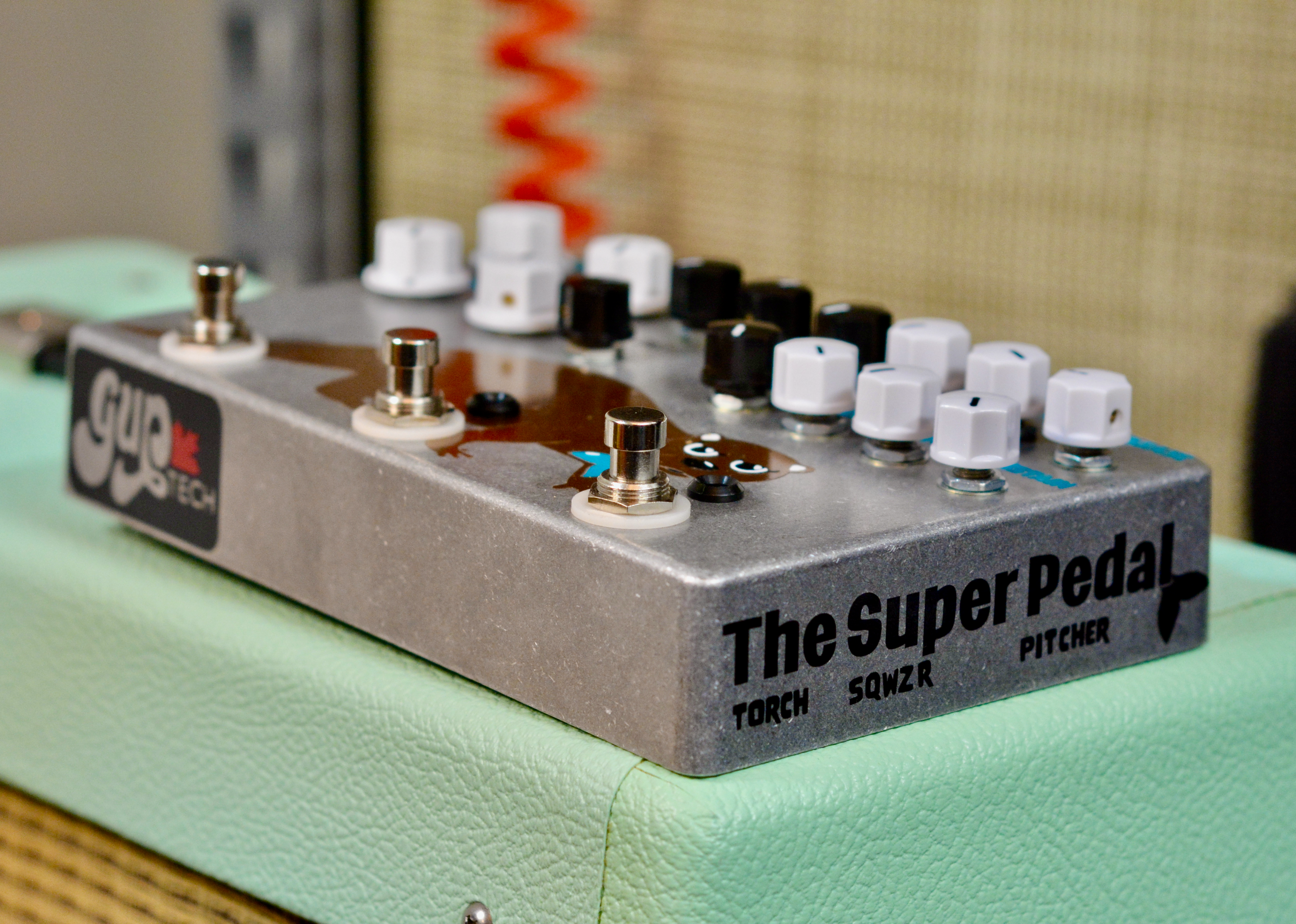 The Super Pedal (Torch - Sqwzr - Pitcher)