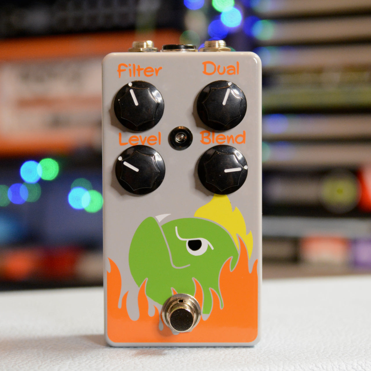 BFF bass Fuzz pedal grey, Face