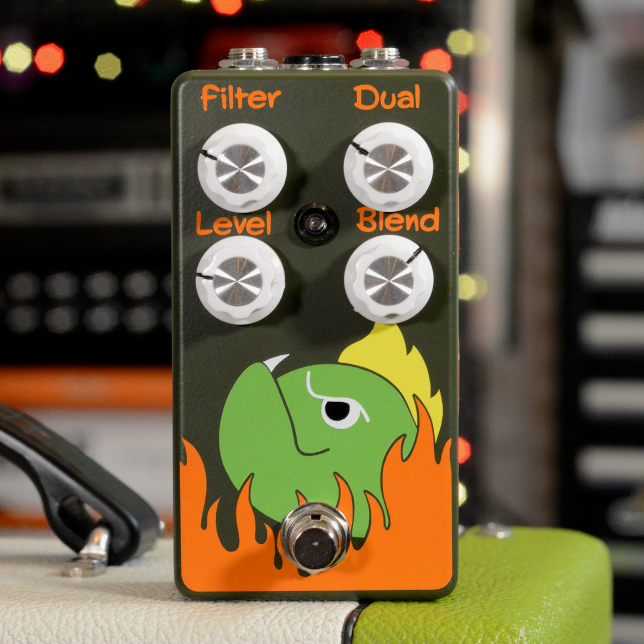 BFF bass Fuzz pedal Army, Face