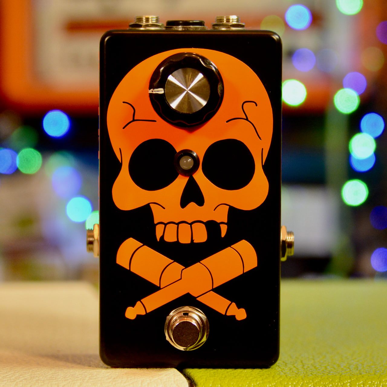SUN Noise Gate 4 Cable orange on black, face