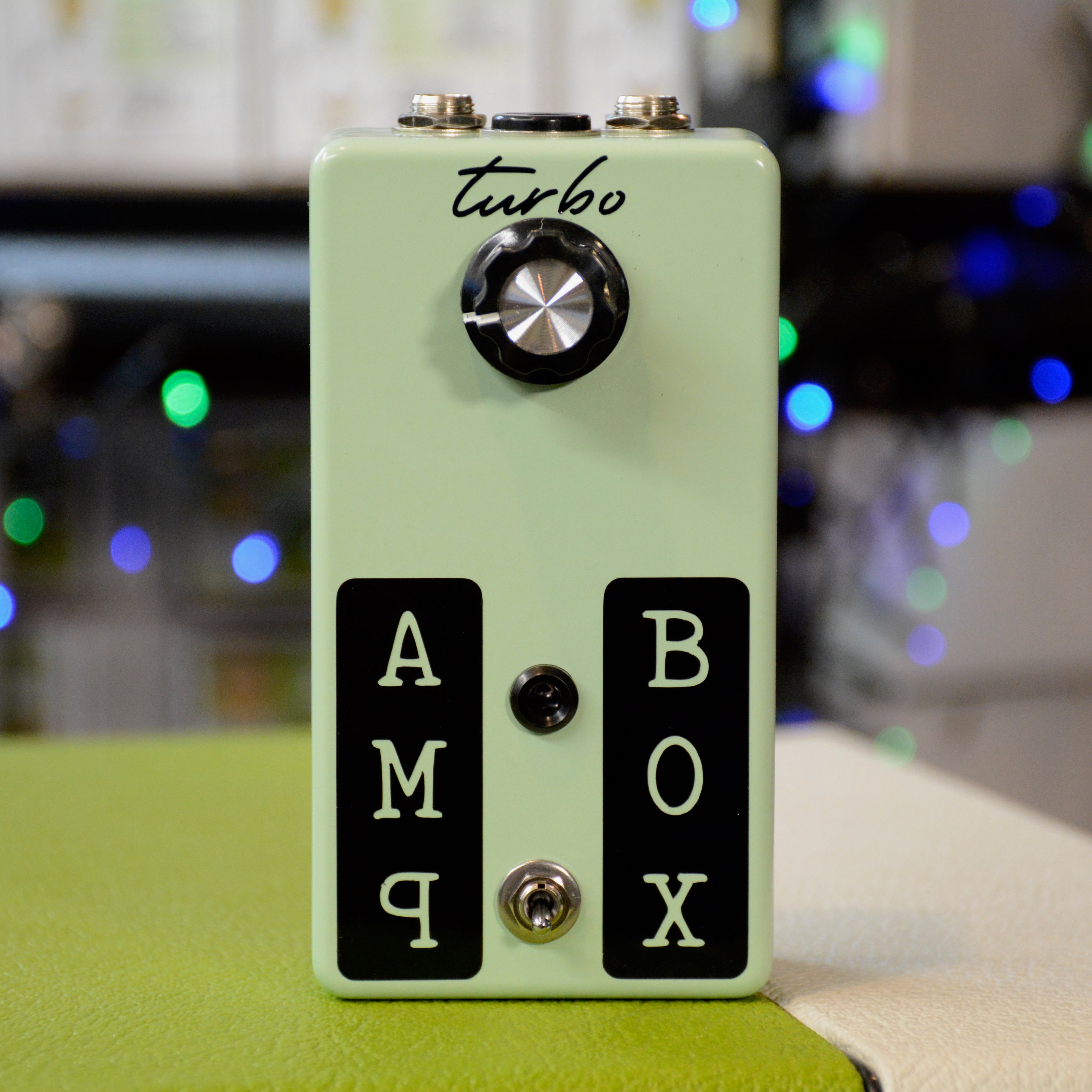 Amp Box Turbo - 2.5W Amp Box