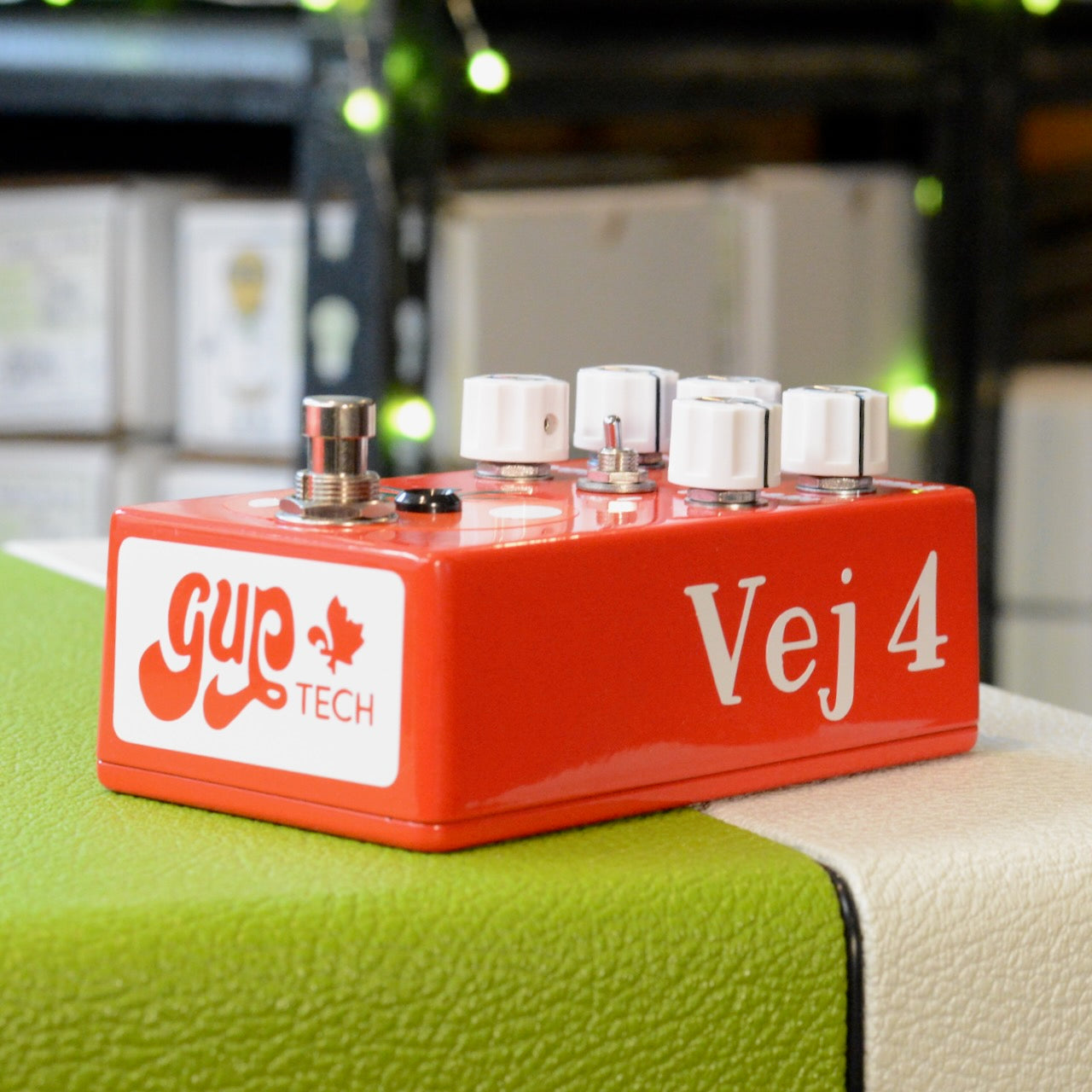 VeJ4 - Distortion